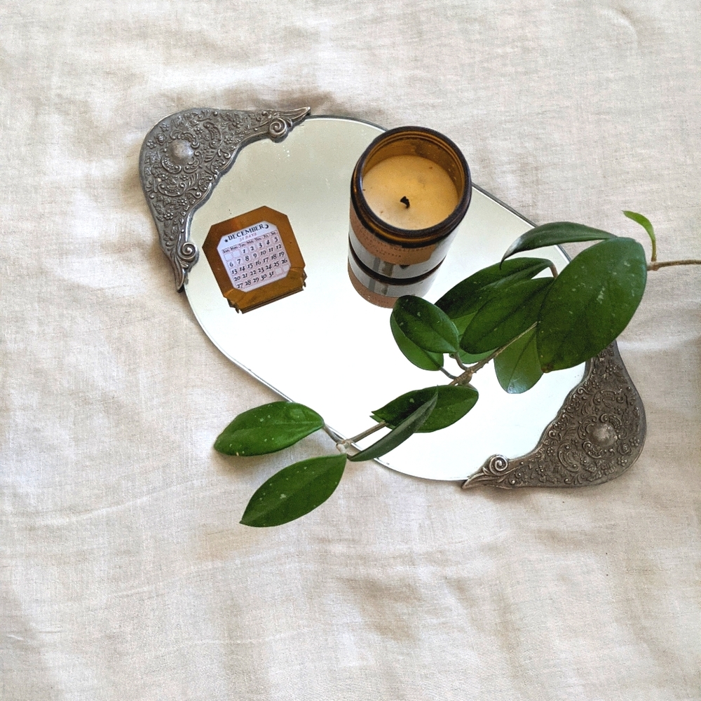 Vintage 90s mirror tray